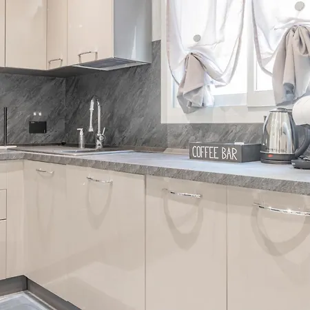 H11 Simple - Parcheggio Apartman Bordighera