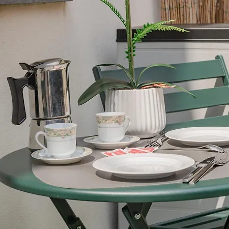 H11 Simple - Parcheggio Apartman Bordighera